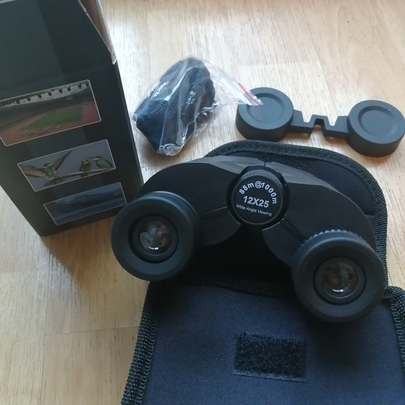 BNIB 10X25 Ultra Lightweight Compact Binoculars - Picture 5 of 5